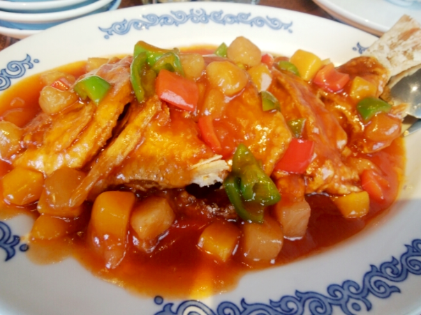ファイル:Japanese Chinese Cuisine -（什果糖醋𩶘魚）Sweet and Sour Sea Bream at Douhatsu in Yokohama Chinatown, Kanagawa, established in Meiji period.png