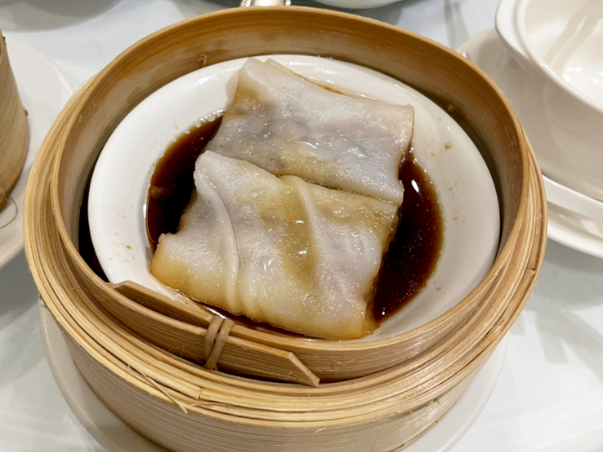 ファイル:Japanese Chinese Cuisine -(叉燒腸粉)Steamed Rice Roll with Barbecud Pork at Heichinrou in Yokohama Chinatown, Kanagawa, established in 1884-15 May 2022.png