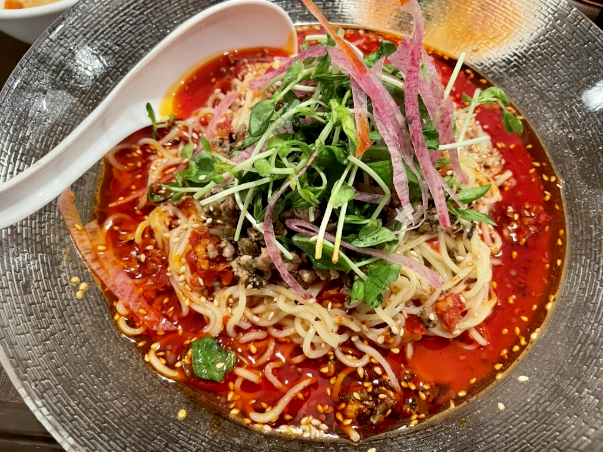 ファイル:Japanese Chinese Cuisine -（本場四川冷やし担々麺）Chinkashisai Akasaka Ichigoten Yu no Daidokoro in Minato City, Tokyo, established in 1995.png