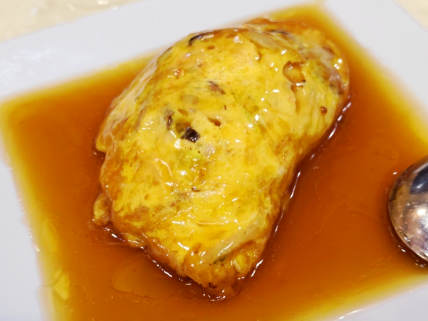 ファイル:Japanese Omelette - Kanitama（芙蓉蟹蛋）Ichiraku in Yokohama Chinatown, Kanagawa, established in 1926.png