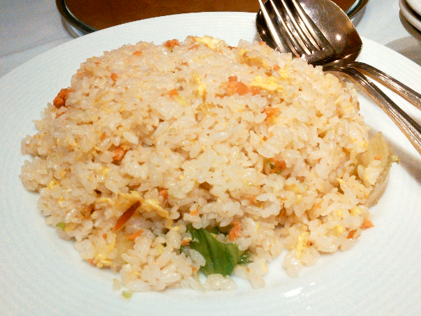 ファイル:Japanese Chinese Cuisine -（鮭魚炒飯）Stir Fried Rice with Salmon at Heichinrou in Yokohama Chinatown, Kanagawa, established in 1884-15 May 2022.png