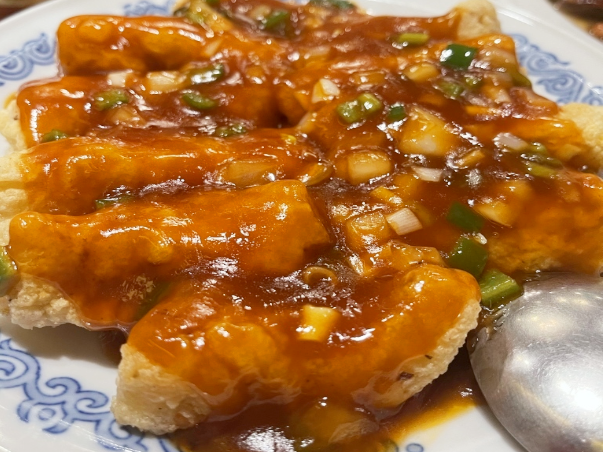 ファイル:Japanese Chinese Cuisine -（醋溜鮮魚柳）Sweet and Sour Fish at Douhatsu in Yokohama Chinatown, Kanagawa, established in Meiji period.png