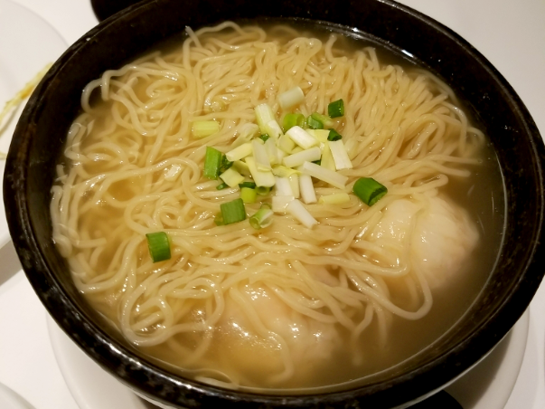 ファイル:Japanese Chinese Cuisine -（銀絲雲吞麺）Soup Noodles with Shrimp Wonton at Heichinrou in Yokohama Chinatown, Kanagawa, established in 1884-15 May 2022.png