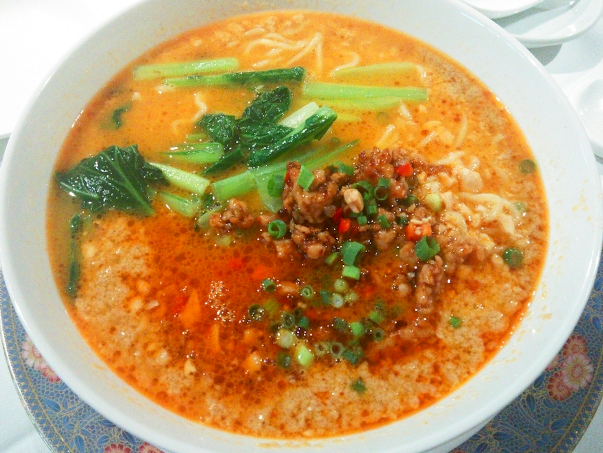 ファイル:Japanese Tantanmen -（担担麺）Noodles with Minced Pork in Hot Soup at Heichinrou in Yokohama Chinatown, Kanagawa, established in 1884-15 May 2022.png