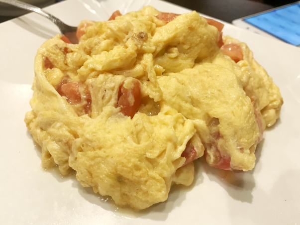 ファイル:Japanese Chinese Cuisine -（番茄炒蛋）Stuteed Tomato and Egg at Chinkashisai Akasaka Ichigoten Yu no Daidokoro in Minato City, Tokyo, established in 1995.png