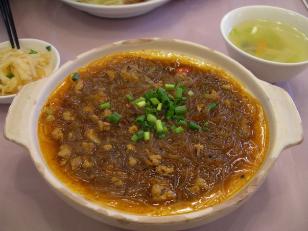 ファイル:Japanese Chinese Cuisine -（麻婆粉絲）Ma Bo Harusame at Banraitei in Yokohama Chinatown, Kanagawa, established in Taisho period.png