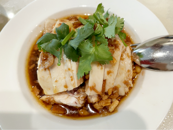 ファイル:Japanese Chinese Cuisine -（菜香口水鶏）Boiled Chicken in Very Spicy Sauce at Saikoh Shinkan in Yokohama Chinatown, Kanagawa, established in 1988.png