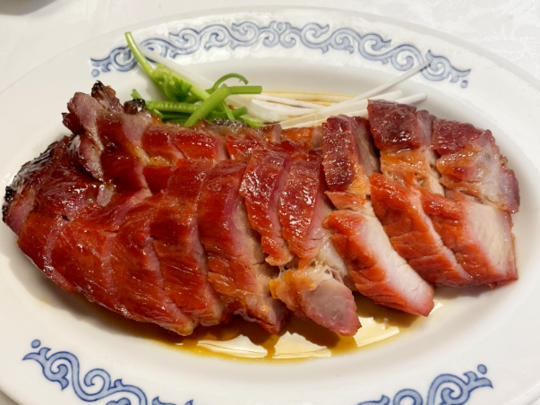 ファイル:Japanese Chinese Cuisine -（明炉叉焼）Barbequed Pork at Douhatsu in Yokohama Chinatown, Kanagawa, established in Meiji period.png
