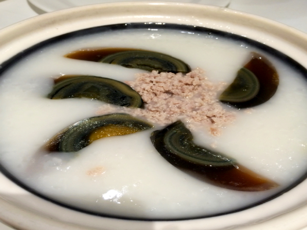 ファイル:Japanese Chinese Cuisine -（皮蛋痩肉粥）Congee with Preserved Duck's Egg and Pork at Heichinrou in Yokohama Chinatown, Kanagawa, established in 1884-15 May 2022.png