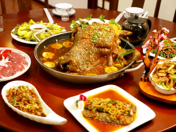 ファイル:Chinese Cuisine -(牛头宴)Niu Tou Yan.png
