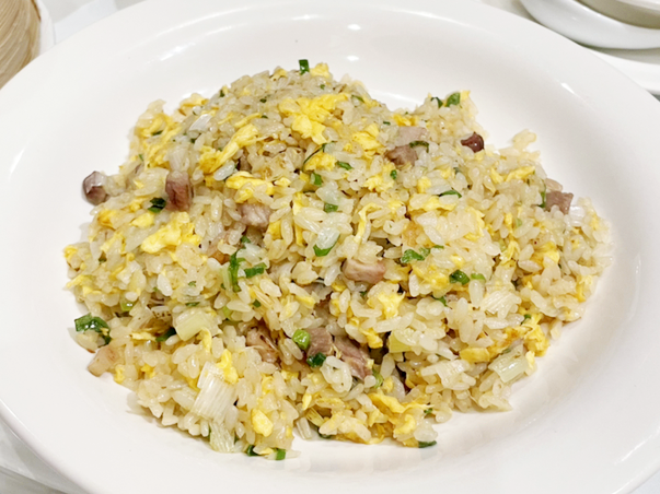 ファイル:Japanese Chinese Cuisine -（香煎牛肉炒飯）Stir Fried Rice with Japanese Beef Fillet at Heichinrou in Yokohama Chinatown, Kanagawa, established in 1884-15 May 2022.png
