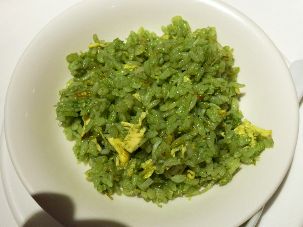 ファイル:Japanese Chinese Cuisine -（翡翠炒飯）Stir Fried Rice with Spinach and Small Fish at Heichinrou in Yokohama Chinatown, Kanagawa, established in 1884-15 May 2022.png