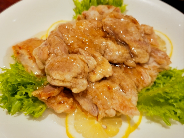 ファイル:Japanese Chinese Cuisine -（西檸煎軟雞）Deep Fried Bonless Chicken with Lemon Sauce at Manchinrou in Yokohama Chinatown, Kanagawa, established in 1892.png