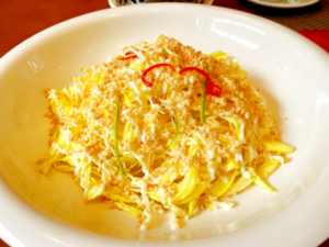 Chinese Cuisine -（菊花沙拉）Ju Hua Sha La.png