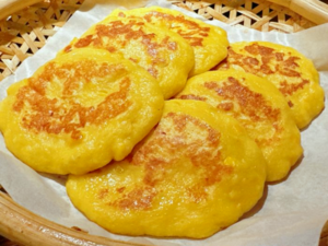 Chinese Cuisine -（玉米粑粑）Yu Mi Ba Ba.png