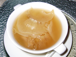 Chinese Soups -（鱼翅汤）Yu Chi Tang in One of the World's Three Great Soups.png