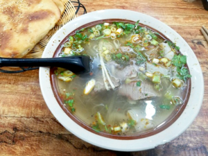 Chinese Soups -（牛肉汤）Niu Rou Tang in Huainan, Anhui.png