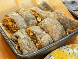 Chinese Cuisine -（鸡屎藤猪肚皮）Ji Shi Teng Zhu Du Pi.png