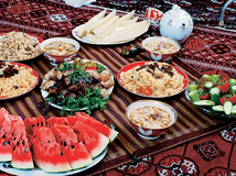 トルクメニスタンのトマト料理