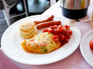 Hawaiian Tomato Dishes - Hawaiian Omelette.png