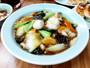 Japanese Chuka Don -（中華丼）Bowl of Rice with Vegetable Stir Fry.png