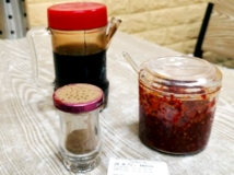 ワンタンのたれ‎