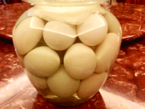 Chinese Cuisine -（腌蛋）Conserved Egg.png