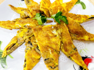 Chinese Cuisine -（鱼肠煎蛋）Yu Chang Jian Dan.png