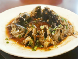 Chinese Cuisine -（鲮鱼鼻）Ling Yu Bi.png