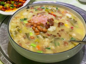 Chinese Cuisine -（酸汤捞饭）Suan Tang Lao Fan.png