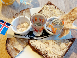 Icelandic Bread - Brauð.png