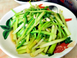 Chinese Cuisine -（清炒野芹菜）Stir Fried Java Water Dropwort.png