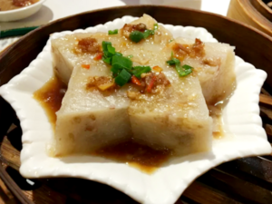 Chinese Cuisine -（千层油糕）Qian Ceng You Gao.png