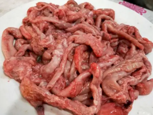 Chinese Cuisine -（鱼肠）Fish Intestiner Dishes.png