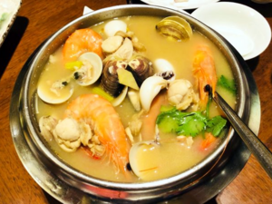 Chinese Soups -（海鲜汤）Hai Xian Tang in Sanya, Hainan.png